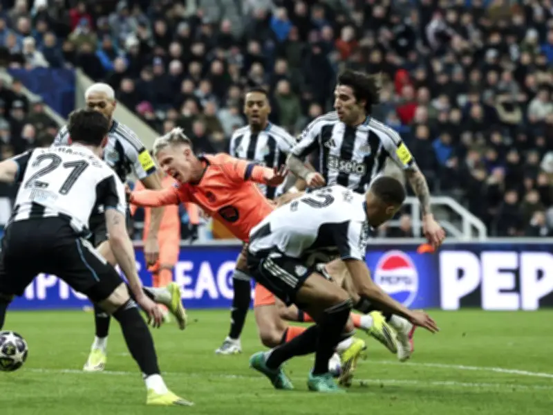 Champions League: DFB-Profi Malick Thiaw verursacht späten Elfmeter zum 1:1