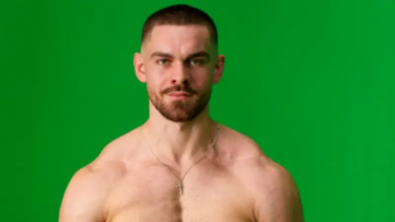 Coach Andy im IRON CAGE: Vom Park-Training zur Fitness-Millionen-Herausforderung