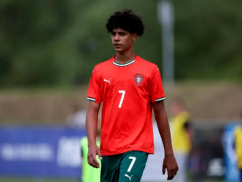 Cristiano Ronaldo Jr. absolviert Probetraining bei Real Madrids U16