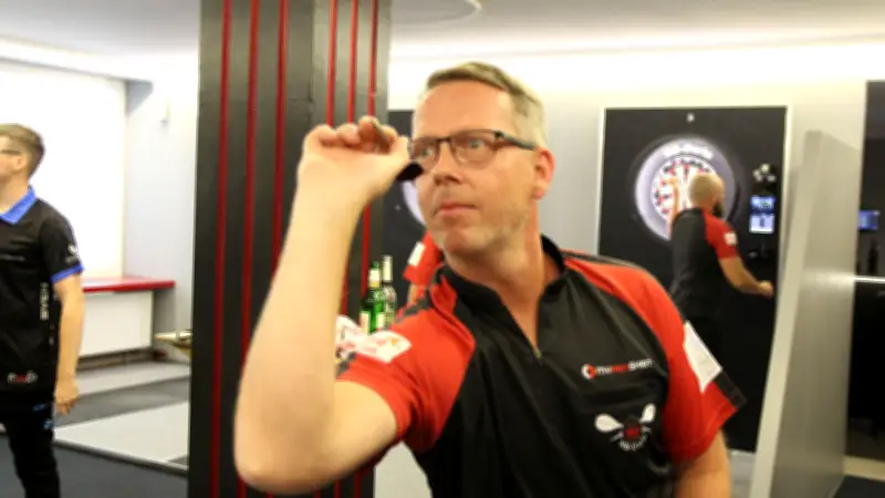 Darts-Ass Marko Beutel krönt starke Saison mit Meistertitel in Neubrandenburg