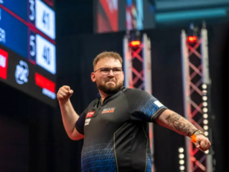 Darts-Überraschung: Leon Weber glänzt bei Players Championship 8