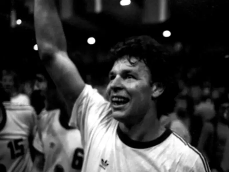 Das Drama des Handball-Idols Joachim Deckarm: Vom Weltmeistertitel zum Lebenskampf