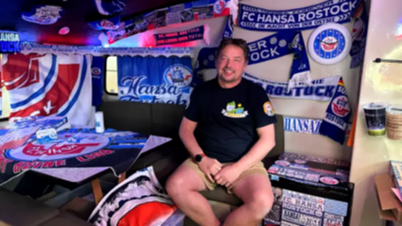 DDR-Wohnwagen im Hansa-Look: Kult-Unterkunft für Rostocker Fans für unter 30 Euro