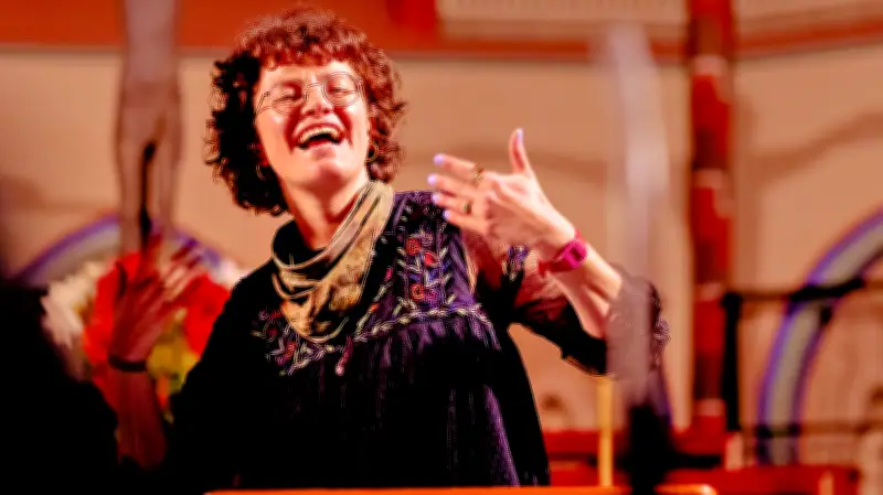 Deaf Performance: Wie Musik für taube Menschen visuell erlebbar wird