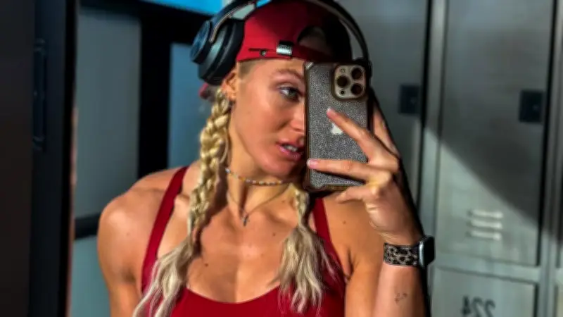 Delia Schweizer unterzeichnet WWE-Vertrag: Deutsche Fitness-Influencerin startet in den USA durch