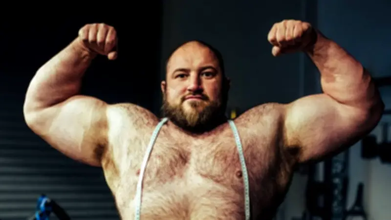 Dennis Kohlruss: Deutschlands stärkster Mann als Mentor beim Iron Cage