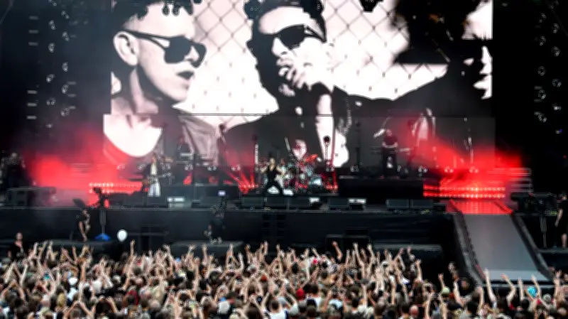 Depeche Mode Party in Neubrandenburg: Synthie-Pop-Nacht im Last Orders Pub