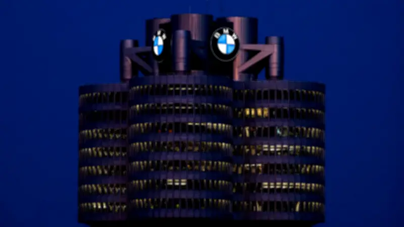 Deutsche Autoindustrie in der Krise: BMW, VW, Mercedes und Porsche mit massiven Gewinneinbrüchen