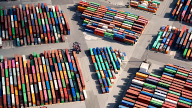 Deutsche Exporte brechen ein: China-Geschäft stürzt um über 13 Prozent ab