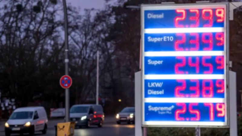 Deutsche Spritpreise explodieren: CO₂-Abgabe treibt Kosten im Vergleich zu Polen massiv
