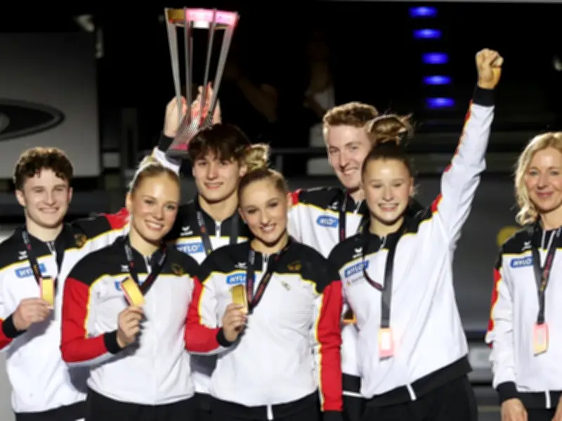 Deutsche Turner triumphieren hauchdünn: Gold im Mixed Cup beim DTB-Pokal