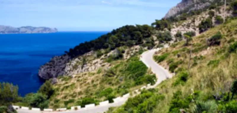 Deutsche zögern bei Urlaubsbuchungen: Marktforscher prognostizieren anhaltende Flaute