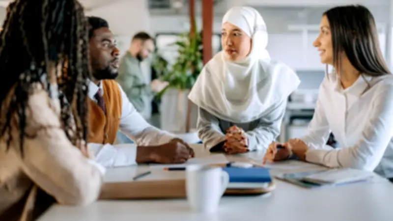 Deutschlands Diskriminierungsproblem: Jeder Achte berichtet von Benachteiligung