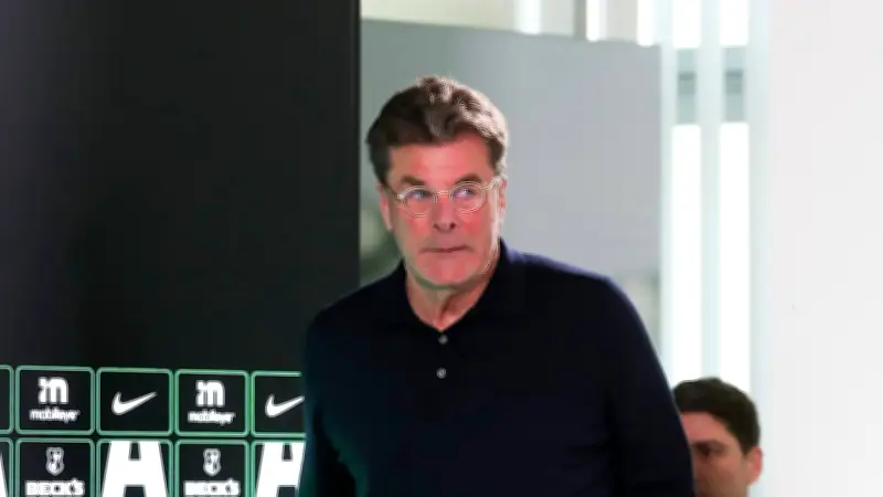 Dieter Hecking startet als Wolfsburg-Coach: Erster offizieller Auftritt