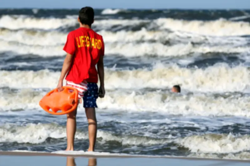 DLRG-Bilanz 2025: Weniger Badeunfälle insgesamt, aber mehr junge Menschen ertrunken