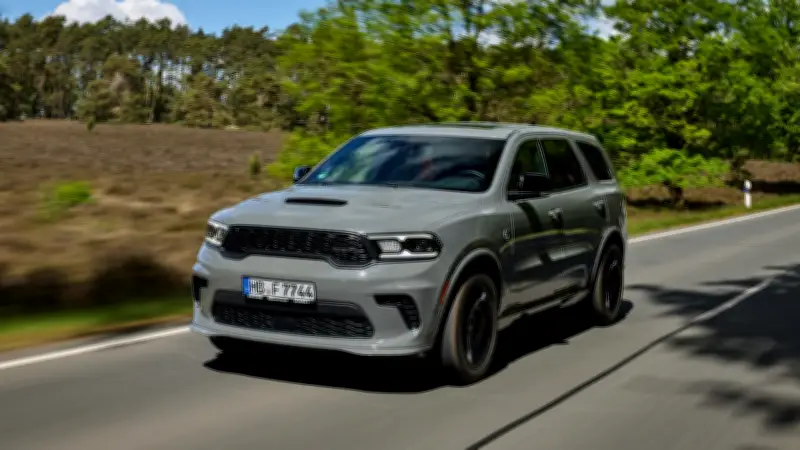 Dodge Durango SRT Hellcat: 719 PS Muscle-SUV im ausführlichen Fahrbericht