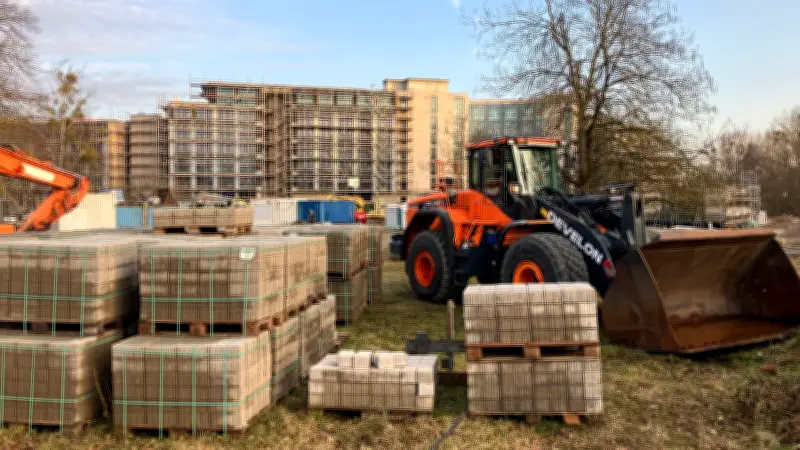 Dorint-Hotel an der Müritz: Eröffnung auf Ende 2026 verschoben - Bauarbeiten dauern länger