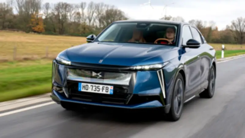 DS N°8 im Test: Frankreichs neuer Luxus-Anspruch unter der Lupe