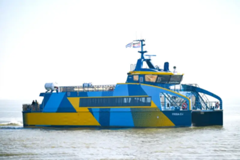 E-Katamaran startet zweite Saison: Elektrofähre pendelt wieder zwischen Norddeich und Norderney