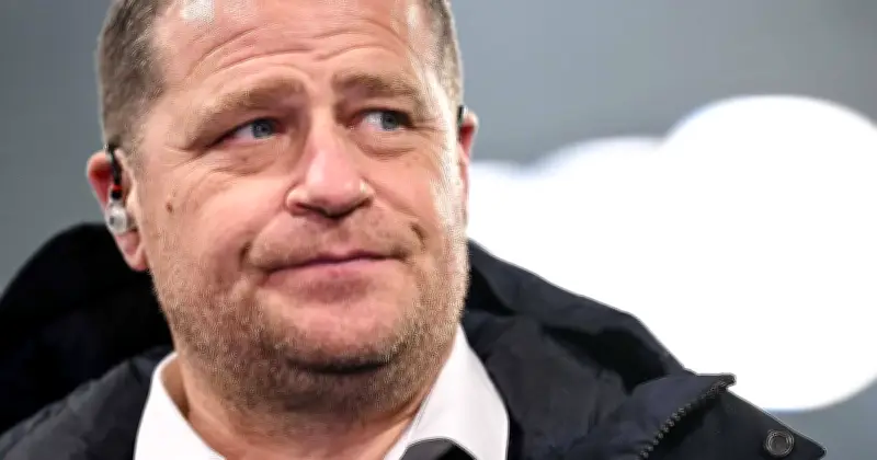 Eberl beim FC Bayern: Interne Kritik prallt ab, Vertragsverlängerung ungewiss