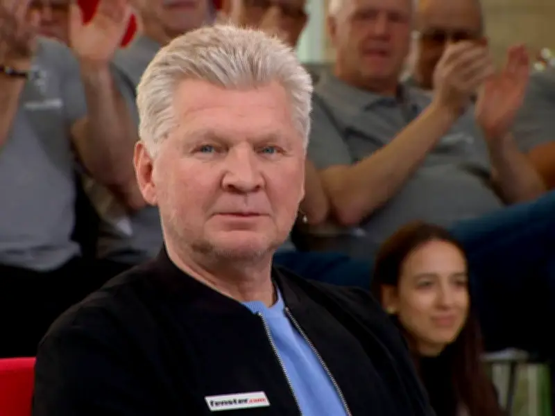 Effenberg tobt im Doppelpass: VAR-Versagen beim BVB-Sieg in Köln sorgt für Aufregung