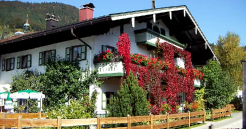 Ehemaliger "Kuhstall" von Maria und Margot Hellwig in Reit im Winkl sucht neuen Besitzer