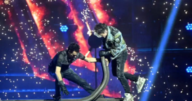 Ehrlich Brothers begeistern mit Diamonds-Jubiläumsshow: 30 LKW voller Magie in der Olympiahalle