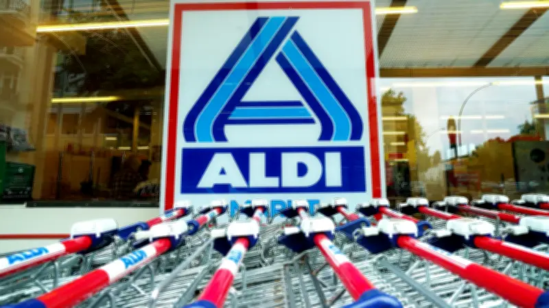 Ehrliche Finderin in Teterow: Frau sucht nach anonymem Samariter für zurückgegebene Geldbörse