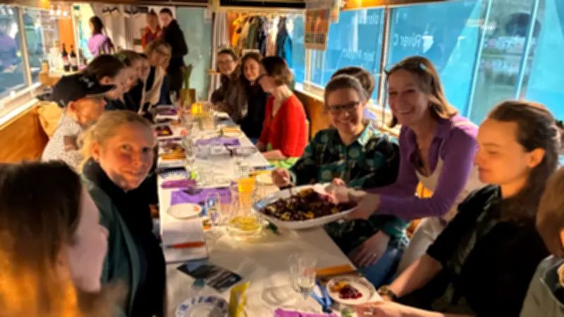 Ein besonderes Kapitel: NS-Dinner auf Forschungsschiff Make Science Halle