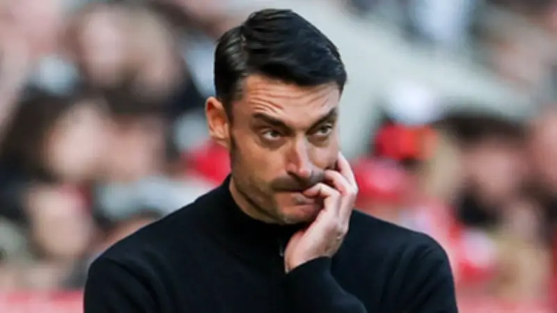 Eintracht Frankfurt: Trainer Riera steht vor nächsten brisanten Personalentscheidungen