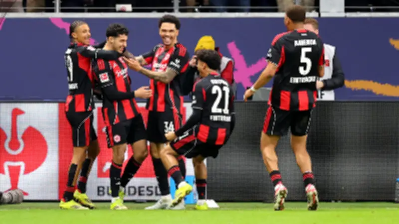 Eintracht Frankfurt: Zwei fast verkaufte Stars werden unter Riera zu Schlüsselspielern