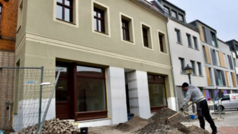 Eisleben: Sanierung von Wohn- und Geschäftshaus vor Teilabschluss - Gewerberäume bald bezugsfertig