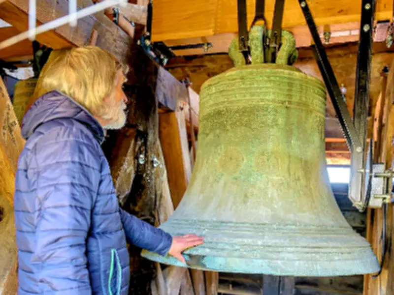Elektrisches Geläut zieht ein: Kirchscheidungen modernisiert Glocken mit Spendenaktion