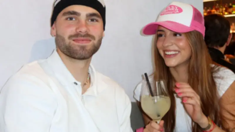 Enny im BILD-Interview: Warum sie sich nicht als 'Spielerfrau' sieht und einen Rat hat