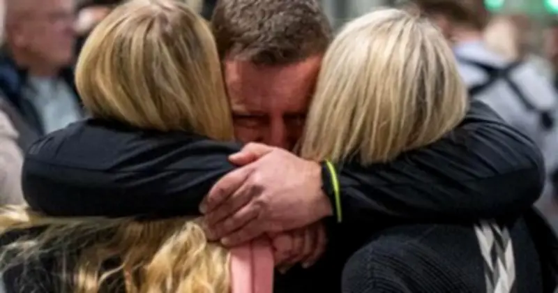 Erleichterung in München: Urlauber aus Dubai landen nach Nahost-Krise