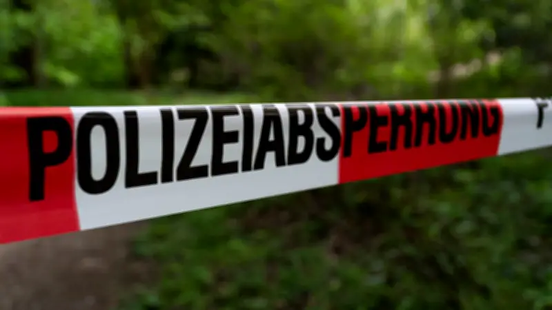 Ermittlungen gegen Rehaklinik: 91-jährige Patientin nach 13 Tagen tot im Wald entdeckt