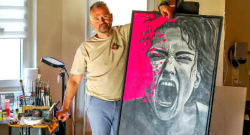 Ermlitzer Künstler Matthias Hübner erobert mit fluoreszierender Kunst Paris und Rom