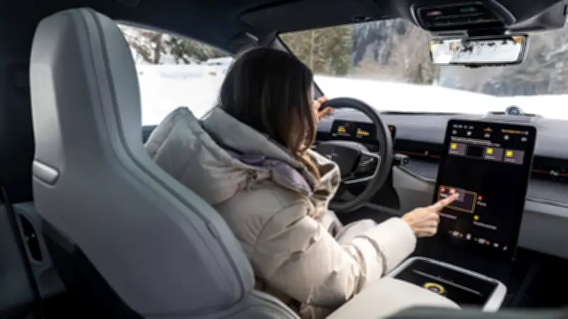 Erste Fahrt im Polestar 5: Elektro-GT im Wintertest auf Schnee und Eis