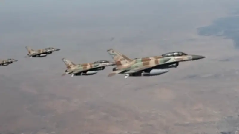 Erste Luftaufnahmen zeigen Israels Kampfjets auf dem Weg zum Angriff auf den Iran