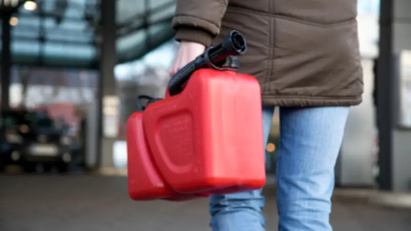 Erster Mineralölkonzern startet Sonderaktion: Günstiger tanken an polnischen Tankstellen
