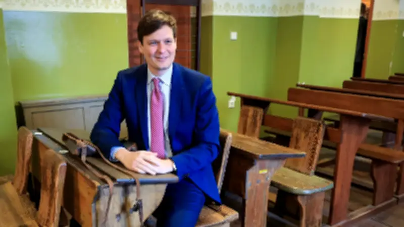 Erstmals seit zehn Jahren: Unterrichtsausfall an Sachsens Schulen sinkt deutlich