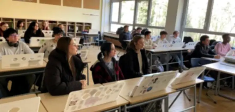 Erstwähler ab 16: Wie die TikTok-Generation im Klassenzimmer über Politik diskutiert