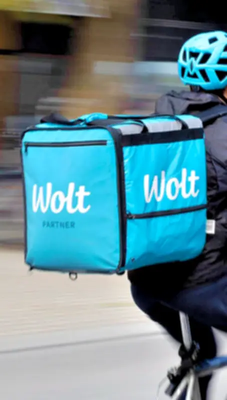 Essenslieferdienst Wolt startet in Dessau: Über 30 Restaurants liefern bis an die Haustür