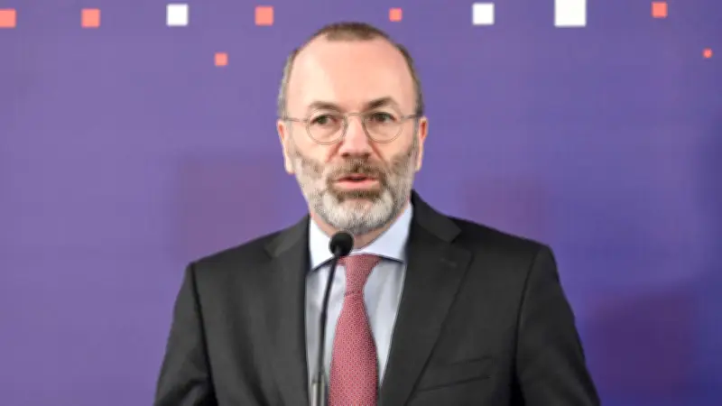 EU-Asylgesetze: Mitarbeiter von CSU-Vize Weber in AfD-naher Chatgruppe aktiv