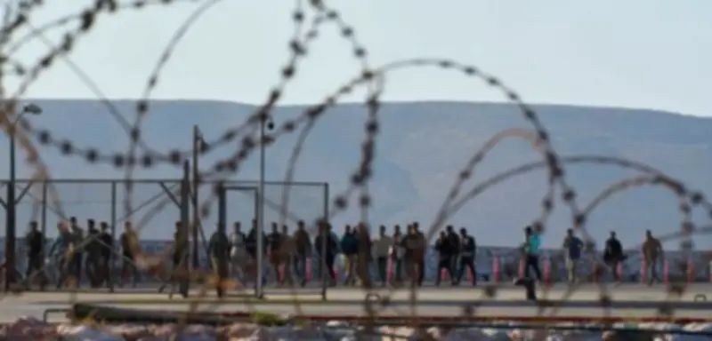 EU-Ausschuss stimmt für Rückkehrzentren in Drittstaaten nach Einigung von Konservativen mit Rechtsextremen