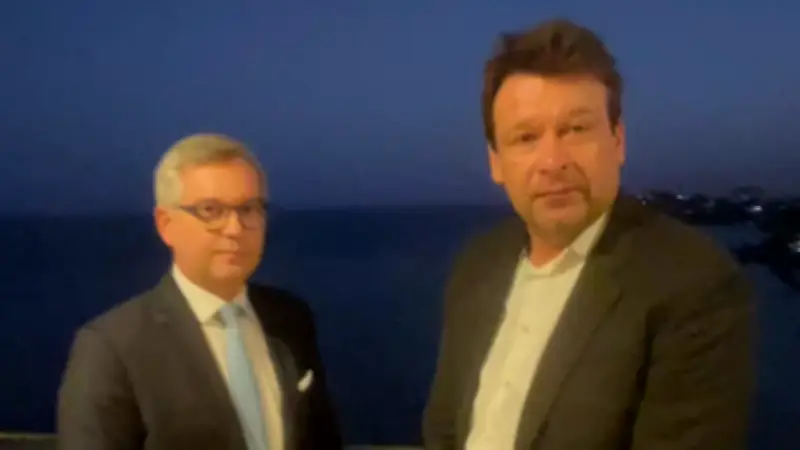 EU-Kommissar Brunner im BILD-Interview: Droht Europa eine neue Flüchtlingskrise?