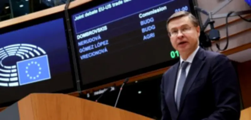 EU-Parlament stimmt für US-Handelsdeal mit strengen Auflagen unter massivem Druck