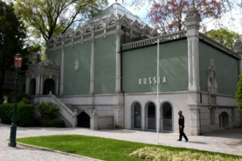 EU-Politiker drohen Kunstbiennale Venedig mit Zuschuss-Stopp wegen russischem Pavillon