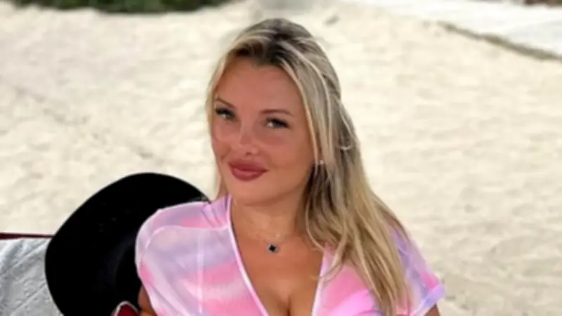 Evelyn Burdecki erhält Schock-Diagnose: Fettleber mit 37 Jahren