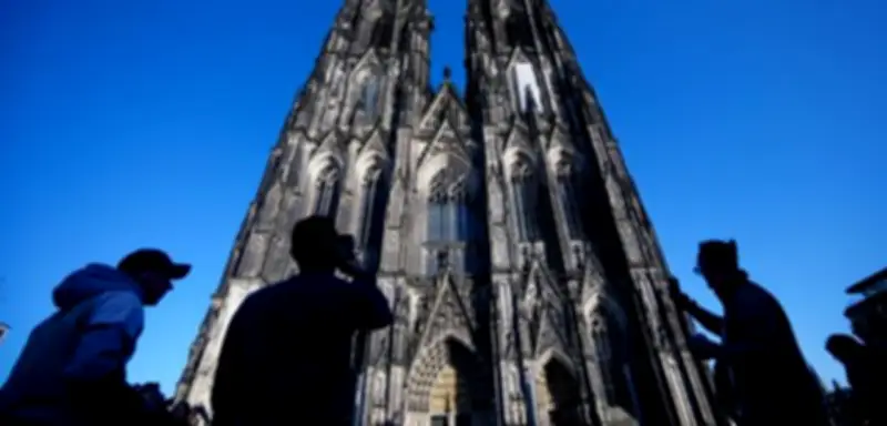 Ex-Dombaumeisterin kritisiert geplantes Eintrittsgeld für Kölner Dom als Gefahr für Charakter